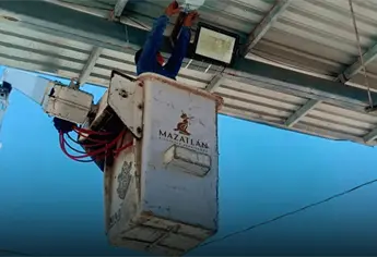 Mazatl&aacute;n Brilla alista 5 mil luminarias LED m&aacute;s; programa ya genera ahorro de energ&iacute;a en el municipio