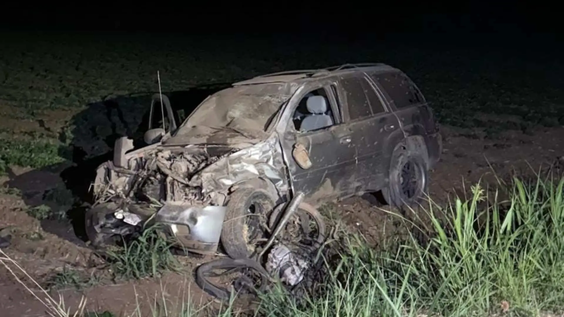 Muere pareja tras ser embestida en su moto en el Valle del Carrizo por conductor presuntamente borracho Muere pareja tras ser embestida en su moto en el Valle del Carrizo por conductor presuntamente borracho