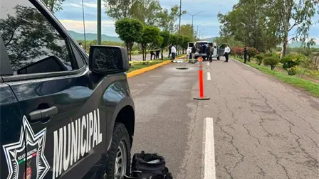 Muere adolescente de 17 años tras derrapar en motocicleta al llegar a Mocorito Muere adolescente de 17 años tras derrapar en motocicleta al llegar a Mocorito
