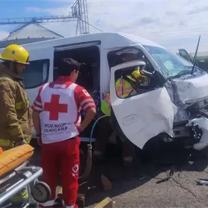 Aparatosa carambola en la México 15 deja cuatro lesionados y un hombre prensado en Guasave Aparatosa carambola en la México 15 deja cuatro lesionados y un hombre prensado en Guasave