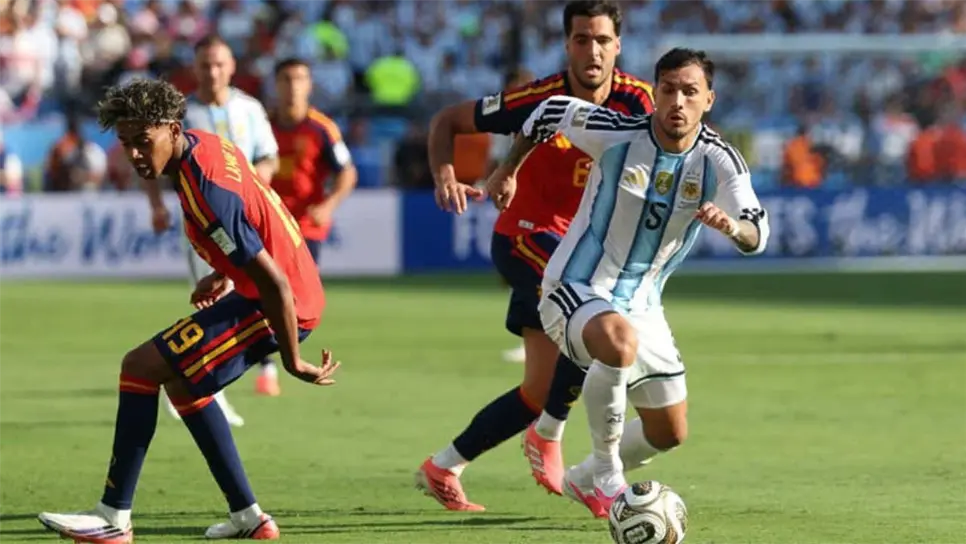 Por ahora, no hay resolución ni pistas sobre posibles castigos. La FIFA revisará todas las pruebas disponibles, desde los informes arbitrales hasta las grabaciones de televisión, antes de tomar una decisión