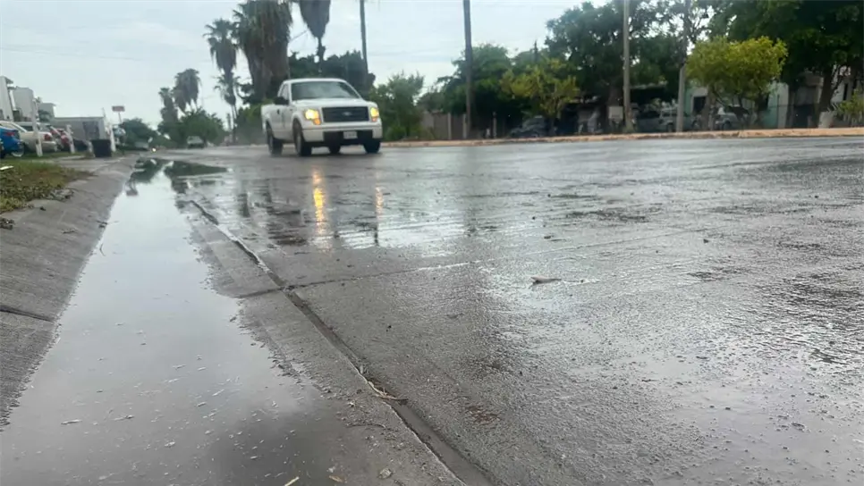 Lluvia ligera sorprende a Los Mochis durante la mañana; pronóstico anticipa más precipitaciones