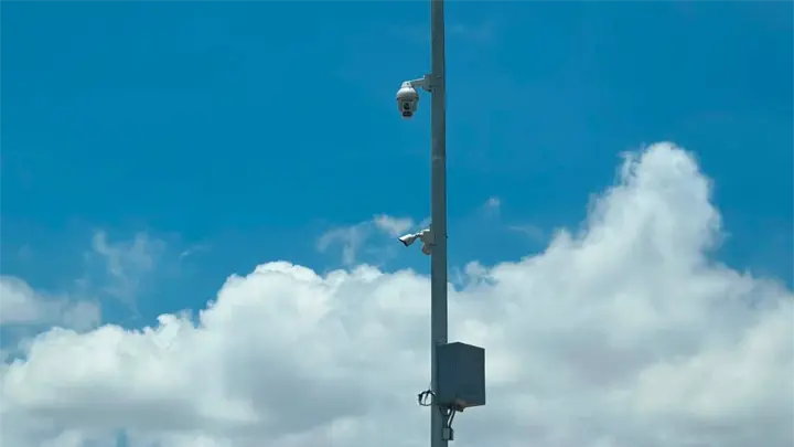 Blindan con cámaras de seguridad y antenas satelitales el sector La Conquista, Culiacán Blindan con cámaras de seguridad y antenas satelitales el sector La Conquista, Culiacán