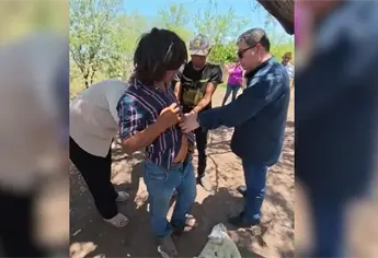 Liberan a “El Chino” tras años encadenado bajo un mezquite; recibirá atención en Los Mochis