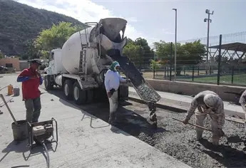 El predial rústico sí se ve: pavimentan una calle en cada sindicatura de Ahome
