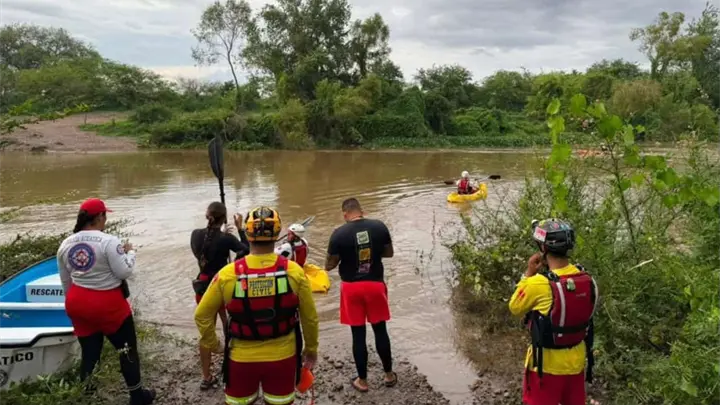 Despu&eacute;s de 20 horas contin&uacute;a b&uacute;squeda por menor desaparecido en el r&iacute;o de Villa Uni&oacute;n