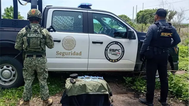 El Grupo Interinstitucional asegura cargadores y drogas en Mazatl&aacute;n
